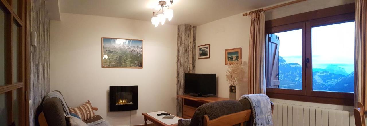 Casa Ortiz Lägenhet Nerín Exteriör bild