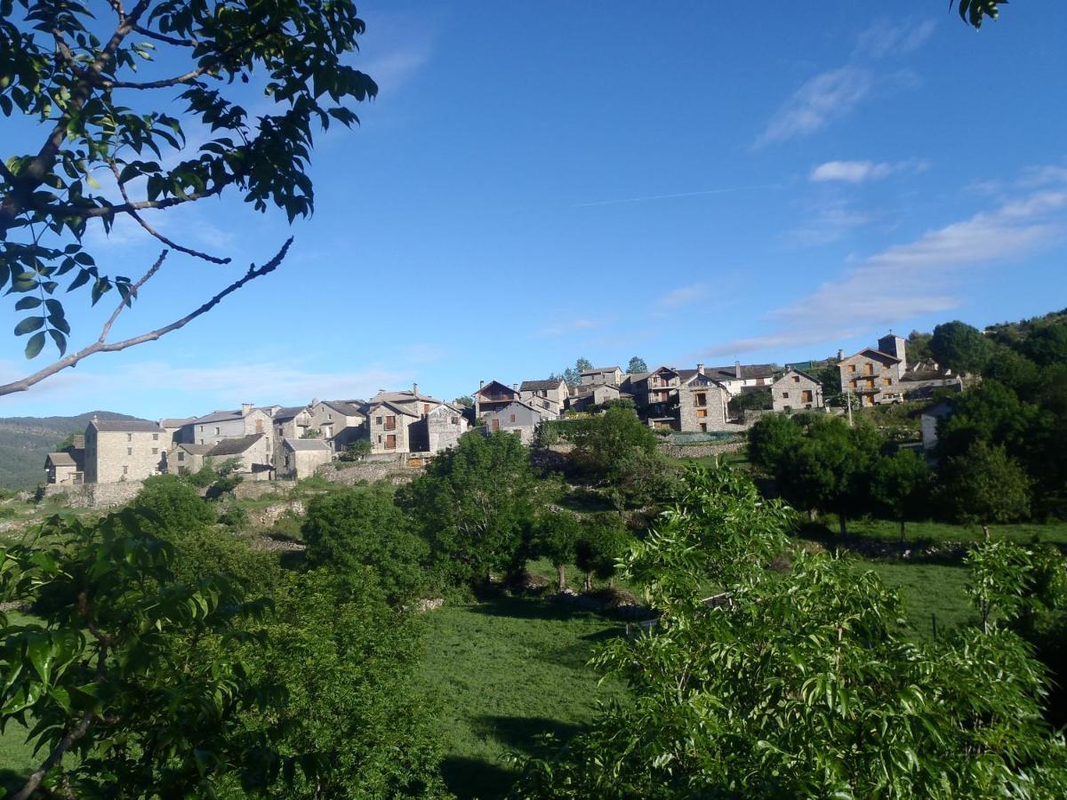 Casa Ortiz Lägenhet Nerín Exteriör bild